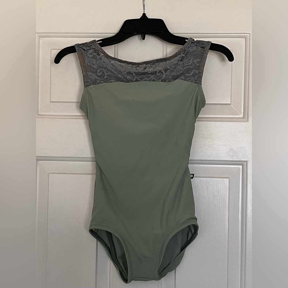 Luckyleo Leotard - Medium Adult, Aloe Spandex with Lace, Dancewear